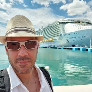 Meet your Posher, Raymond